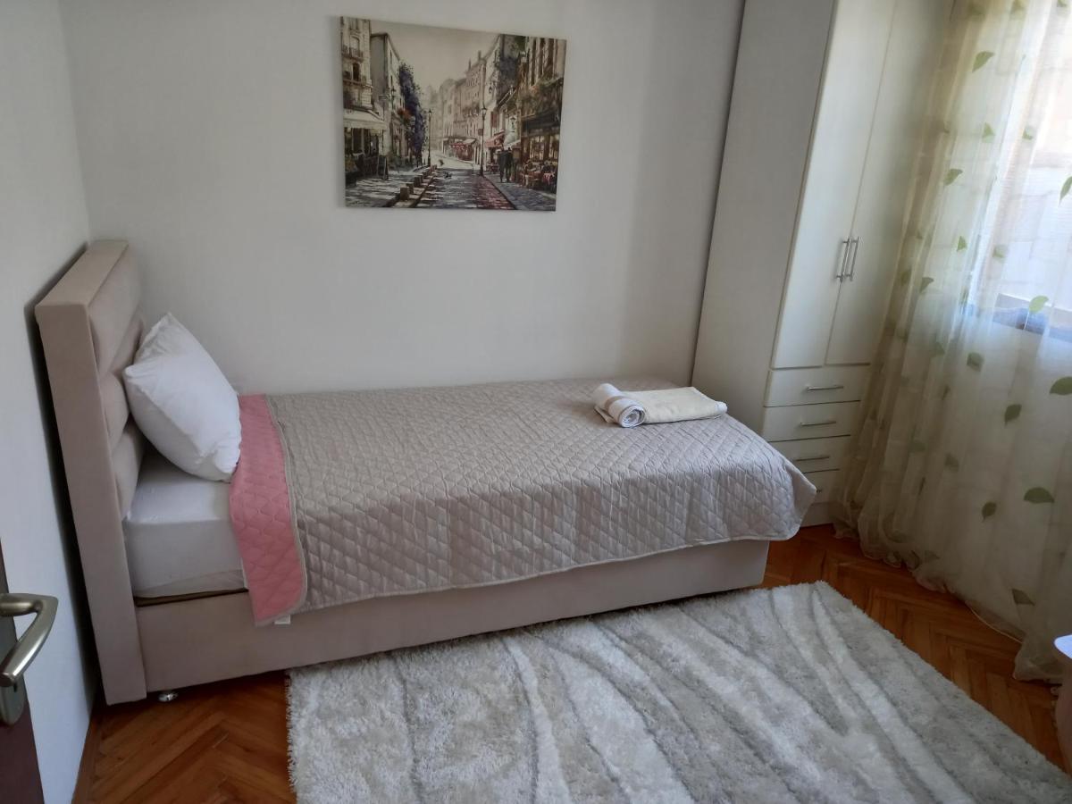 Stan U Maslinama Daire Podgoriçe Dış mekan fotoğraf